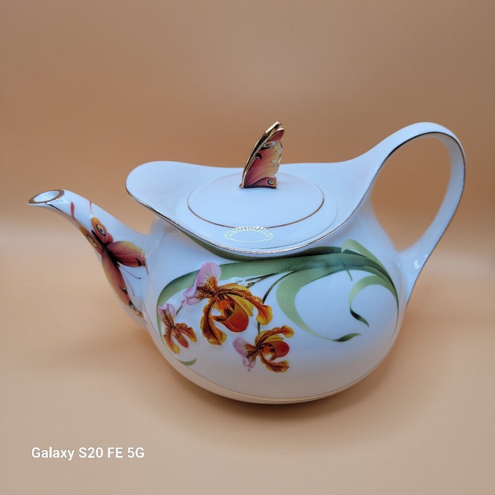 Royal Elfreda Butterflies Teapot with Iris and Butterfly